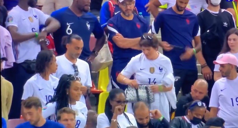 Matka Adriena Rabiota awanturowała się na meczu Francja-Szwajcaria /YouTube.com /