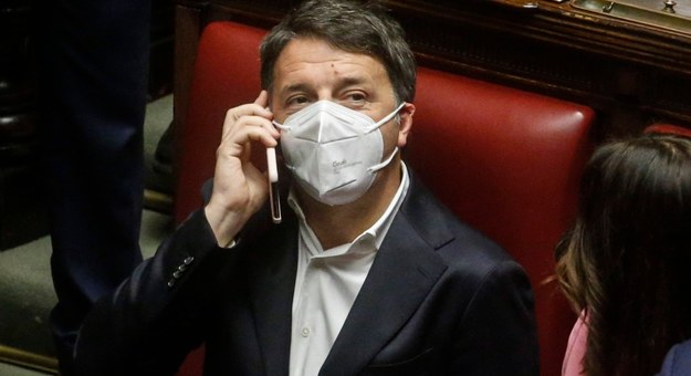 Matteo Renzi /PAP/EPA/FABIO FRUSTACI / POOL /PAP/EPA