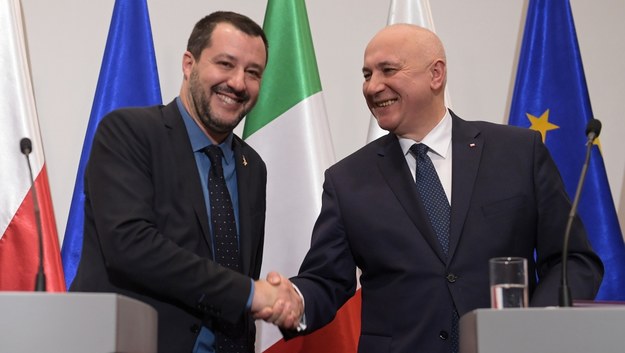 Matteo Salvini (po lewej) i Joachim Brudziński (po prawej) / 	Marcin Obara  /PAP
