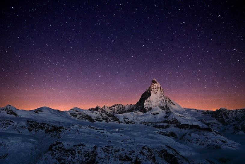 Matterhorn to jeden z najbardziej znanych szczytów na świecie /123RF/PICSEL