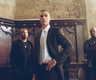 Matthew Fox w scenie z filmu "Alex Cross"