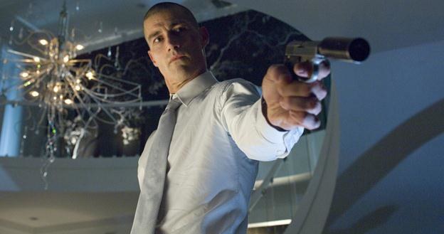 Matthew Fox w scenie z serialu "Alex Cross" /materiały dystrybutora