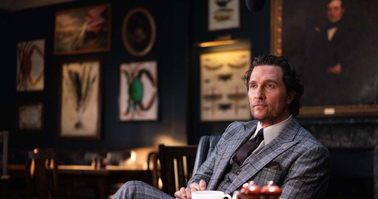 Matthew McConaughey w filmie "Dżentelmeni" gra Mickeya Pearsona. /materiały prasowe
