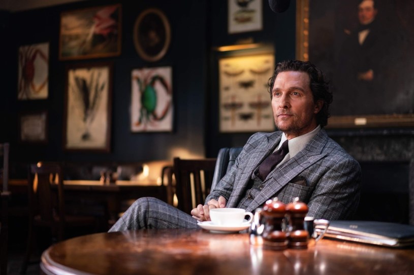 Matthew McConaughey w filmie "Dżentelmeni" /materiały prasowe