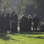 Matthew Perry pożegnany przez bliskich i obsadę "Przyjaciół". Został pochowany blisko ważnego miejsca