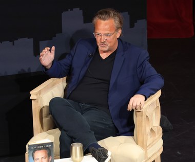 Matthew Perry usunie z autobiografii obraźliwy komentarz o Keanu Reevesie