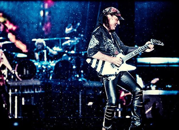 Matthias Jabs (Scorpions) podczas koncertu w Tarnowie /fot. Adam Jędrysik / jedrysik.com