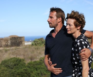 Matthias Schoenaerts i Tilda Swinton w filmie "Nienasyceni"
