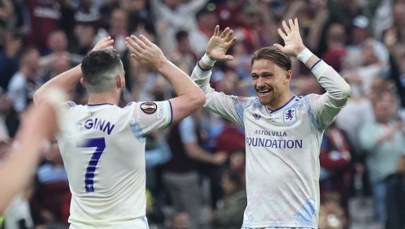 Matty Cash świętuje. Aston Villa wygrała Ligę Europy