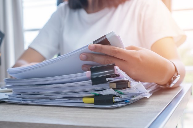 Matura 2023 będzie się składać z części ustnej i pisemnej /Shutterstock