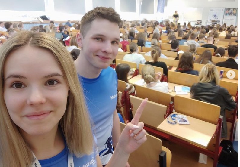 Maturalni to grupka znajomych, która przygotowała do matur 80000 osób /Maturalni /archiwum prywatne