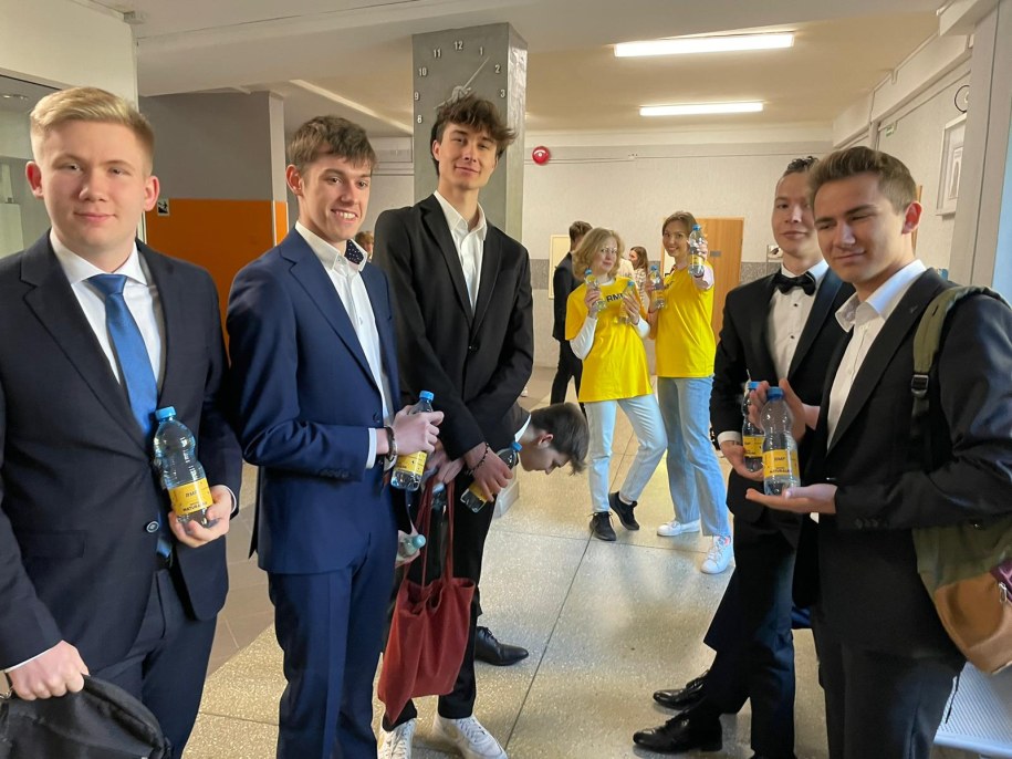 Maturzyści z XXX Liceum Ogólnokształcące im. ks. Jana Twardowskiego w Lublinie /Krzysztof Kot /RMF FM