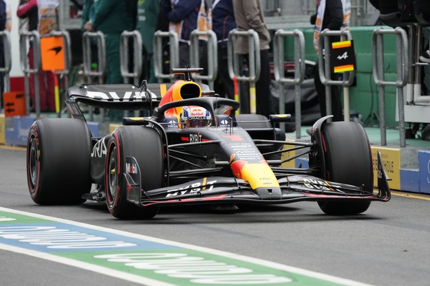 Max Verstappen w bolidzie /Simon Baker /PAP/EPA