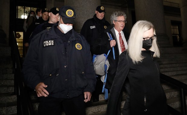 Maxwell uznana winną. Pomagała Epsteinowi w wykorzystywaniu nieletnich