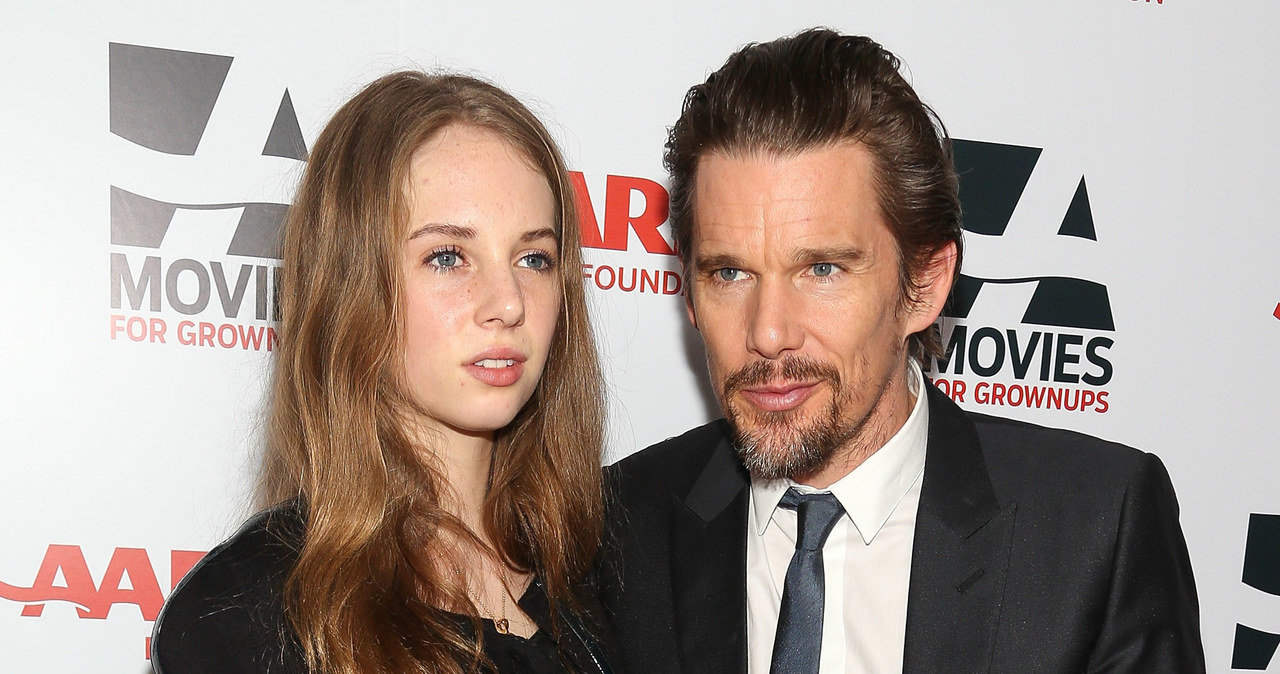 Maya Thurman Hawke z tatą, Ethanem Hawke /Imeh Akpanudosen /Getty Images