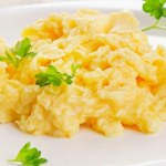 Mąż myślał, że dodałam do jajek śmietankę. A ja zrobiłam mu jajecznicę po francusku
