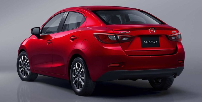 Mazda 2 sedan /Informacja prasowa