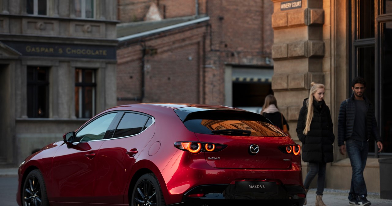 Mazda 3 nie będzie już dostępna z 2-litrowym silnikiem Skyactiv-G. /Informacja prasowa