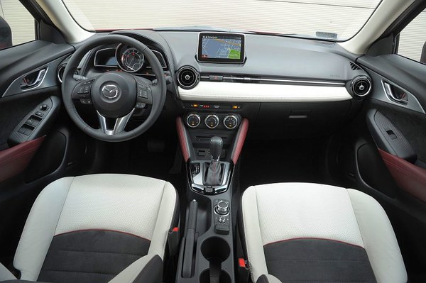 Mazda CX3 (2015) zdj.6 magazynauto.interia.pl