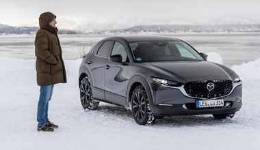 Mazda CX-30 zatankowana paliwem ze słomy. Nie dojechałem nią na Nordkapp