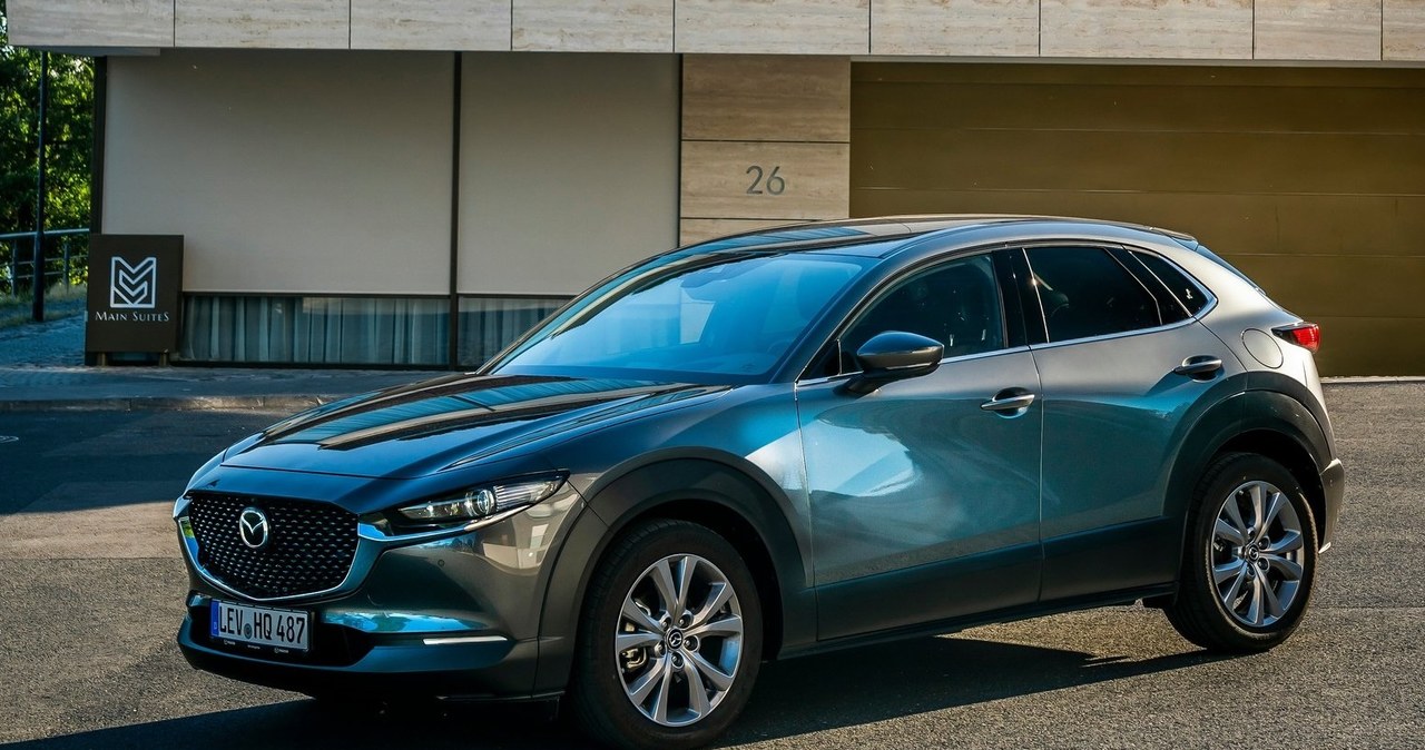 Mazda CX-30 /Mazda