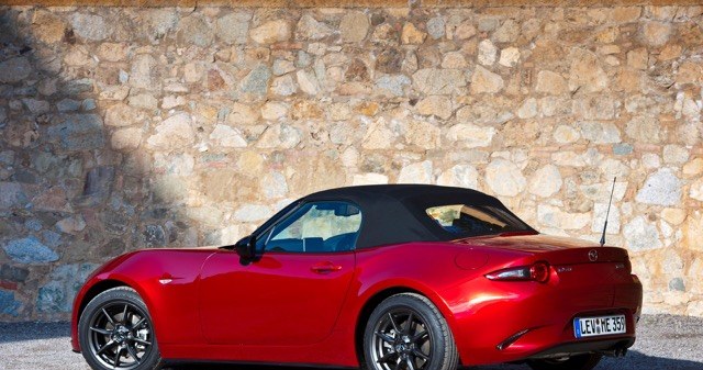 Mazda MX-5 /Mazda