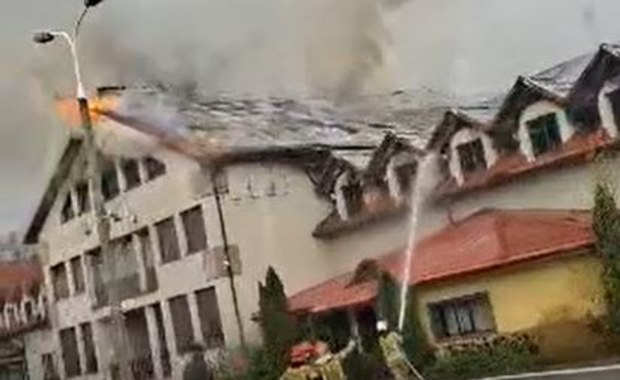 Mazowsze: Pożar dawnego hotelu w Szydłowcu [FILM] 