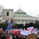 Mazurek: Nie ma podstaw prawnych do reasumpcji piątkowego głosowania