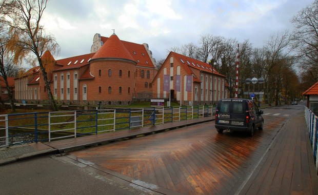Mazurska perła. Zabytkowy most obrotowy znów działa po długim remoncie
