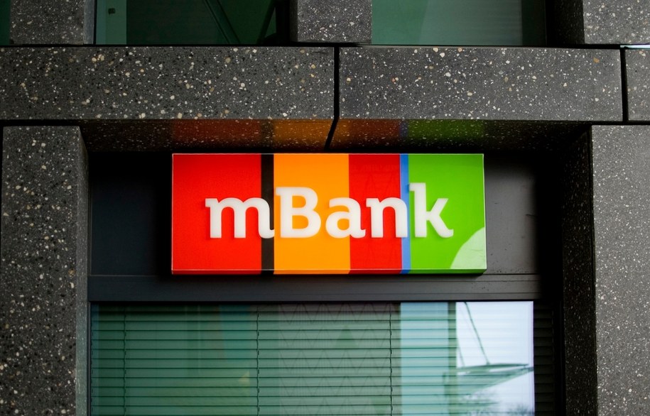mBank planuje przerwę techniczną w nocy z soboty na niedzielę /Shutterstock