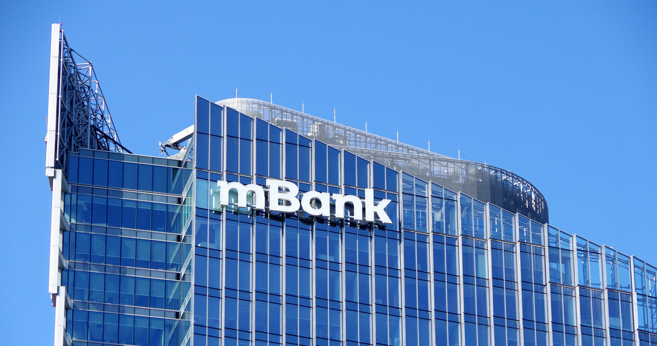 mBank przygotowuje się do przeprowadzenia pilotażu ugód w sprawie kredytów we frankach szwajcarskich /ZOFIA BAZAK/Marek Bazak /East News