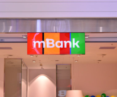 mBank stawia na ekologię, lecz nie wyłączy klientom wtyczki  