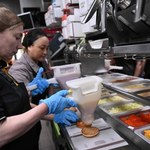 McDonald’s ogłasza rekrutację. Zatrudni setki tysięcy osób