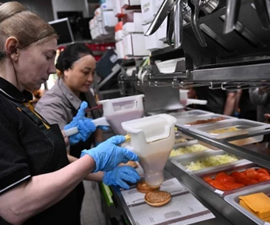 McDonald’s ogłasza rekrutację. Zatrudni setki tysięcy osób