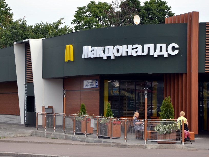 McDonald’s ostatecznie żegna się z Rosją /123RF/PICSEL