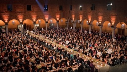 Mdła kaczka, tatuaż księżniczki i Tokarczuk na parkiecie. Kulisy noblowskiego bankietu