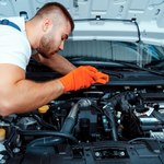 Mechanicy uwielbiają te nawyki kierowców. Dają im pracę i zarobek