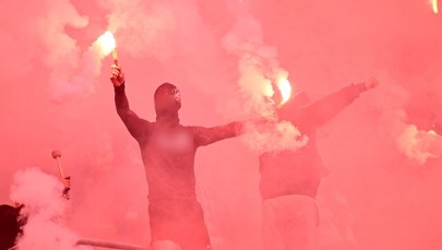 Mecz Ekstraklasy przerwany. Skandaliczne sceny