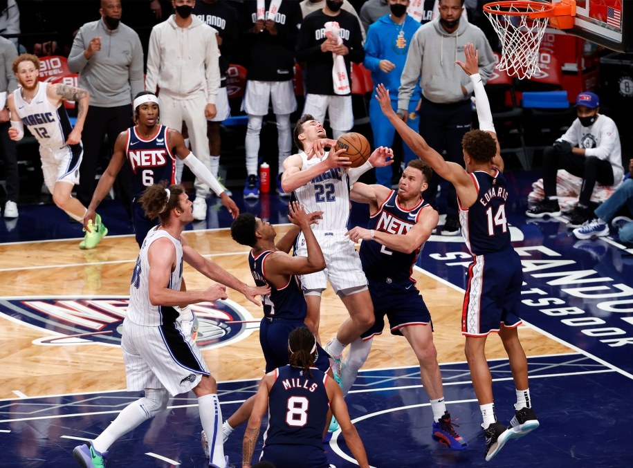 Mecz NBA Brooklyn Nets - Orlando Magic /JASON SZENES    /PAP/EPA