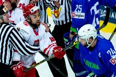 Mecz Polska - Słowenia: Hokejowe starcie w obiektywie