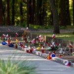 Mecz Ukraina - Polska: Delegacja PZPN złożyła kwiaty na cmentarzu polskich oficerów