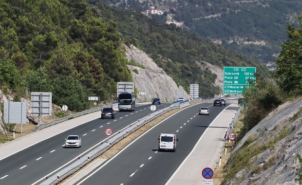 Mecze piłkarskie i pikniki na chorwackiej autostradzie 