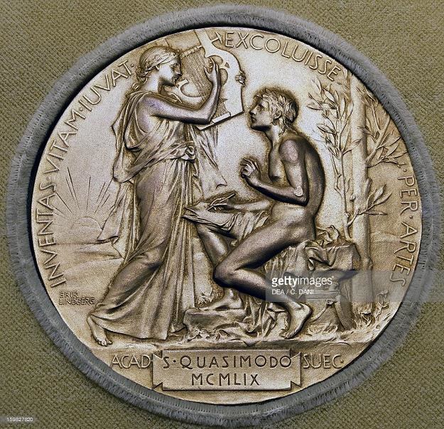 Medal Nobla dla Salvatore Quasimodo z 1959 r. /Getty Images/Flash Press Media