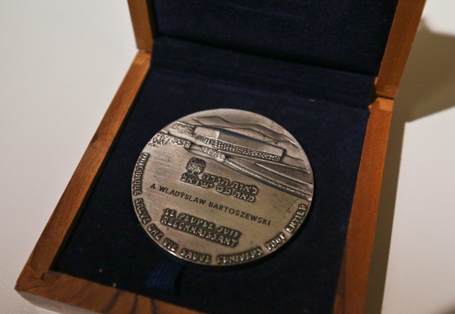 Medal Sprawiedliwy Wśród Narodów Świata Władysława Bartoszewskiego / PAP/Rafał Guz /PAP