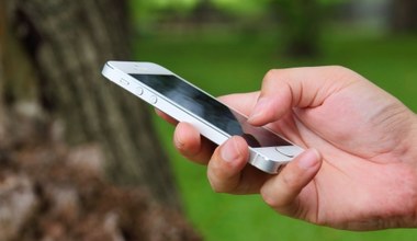 Media: Każdy smartfon z rządową aplikacją