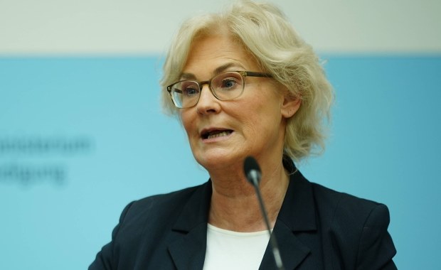 Media: Minister obrony Niemiec planuje podać się do dymisji