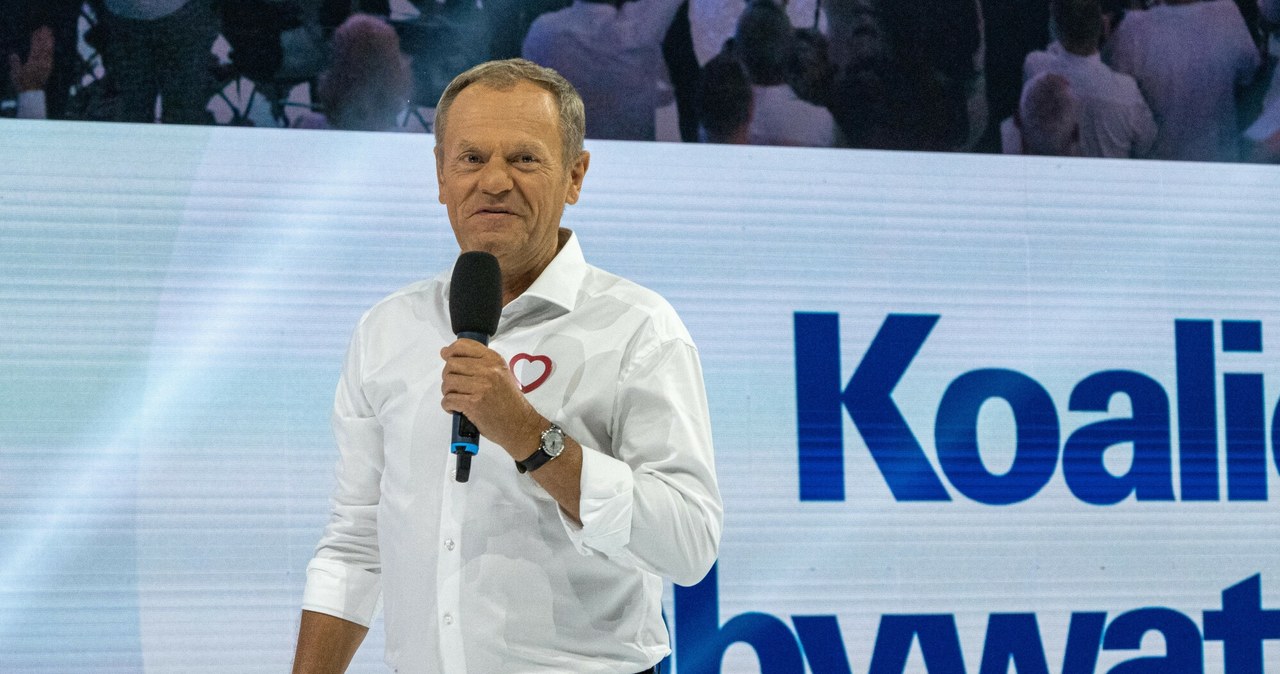 Media: Opłacanie przez ZUS zasiłku chorobowego już od pierwszego dnia nieobecności pracownika może nie zostać zrealizowane przez rząd /Tadeusz Koniarz /Reporter