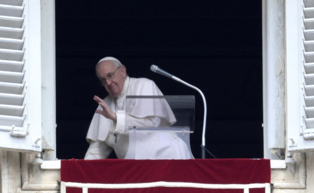 Media: Papież Franciszek zawiesza działalność na 10 dni