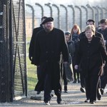 Media: Wyjątkowo ważna wizyta Merkel w Auschwitz