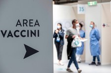 Medycy odmówili szczepień. Zostali ukarani